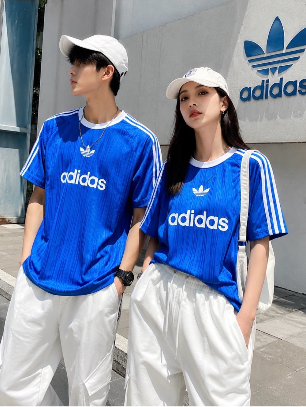 adidas Originals Adicolor Juniors XL Blue 3-Stripes Trefoil T-Shirt